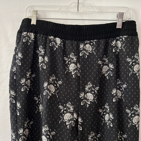 NWT I’m Isola Marras Black and White Rose Print Trousers.  Size EU 46 - Picture 2 of 12